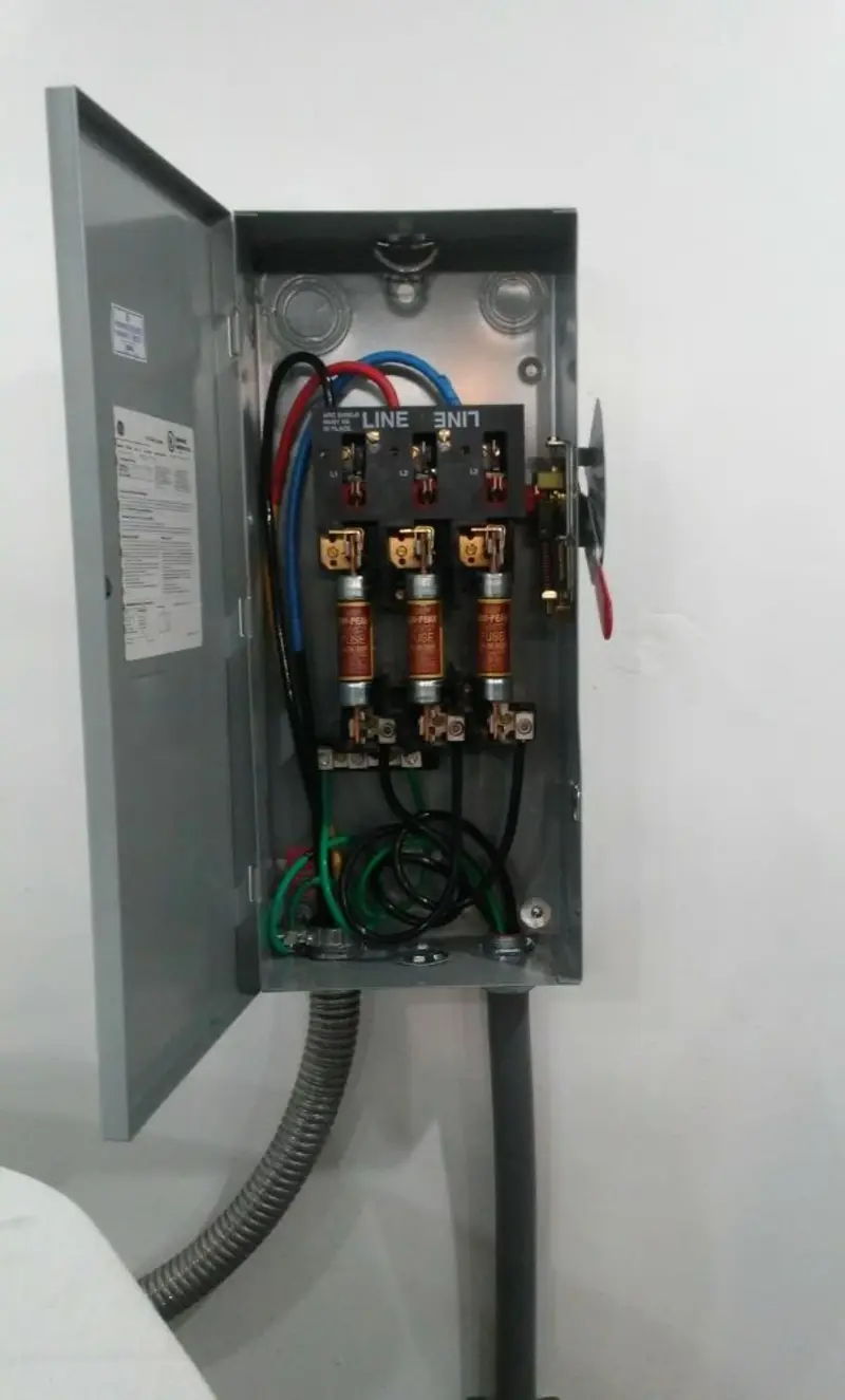 Three-phase disconnect switch installed for Electrical Wiring & Rewiring in Brownsville
